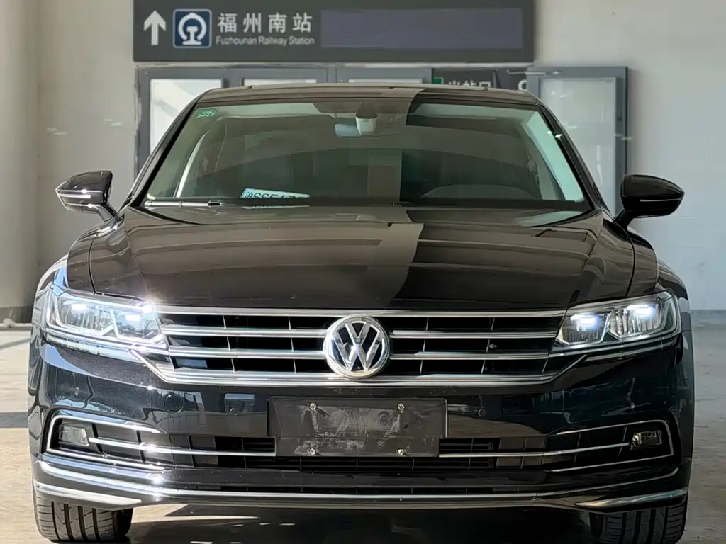 Volkswagen Phideon — фото 2
