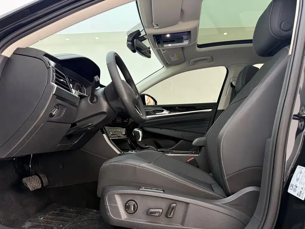 Volkswagen Passat — фото 4