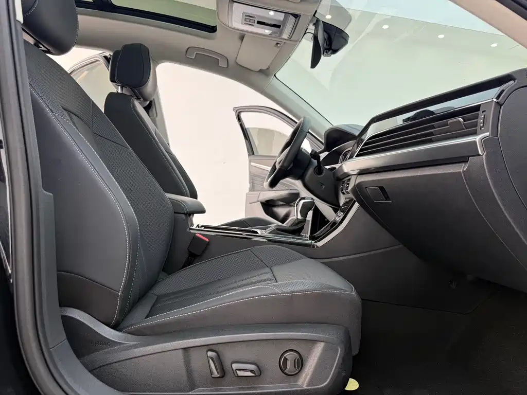 Volkswagen Passat — фото 5