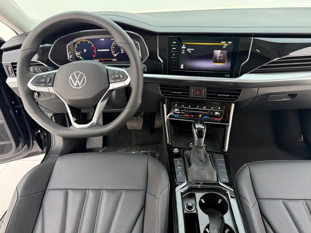 Volkswagen Passat — фото 6