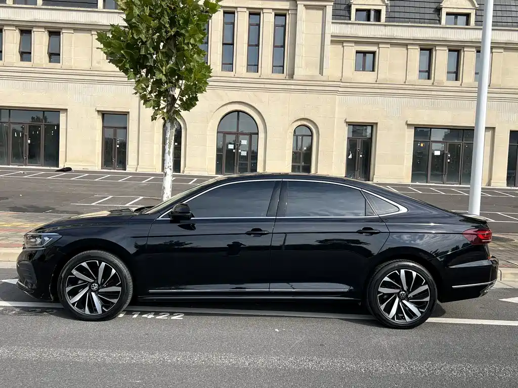 Volkswagen Passat — фото 3