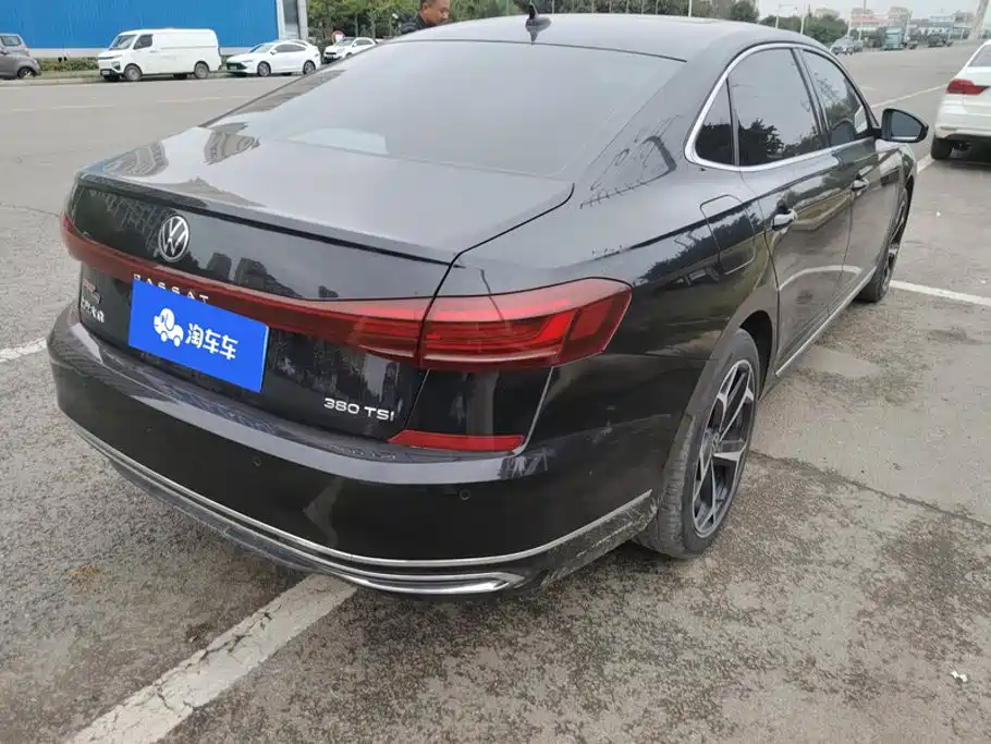 Volkswagen Passat — фото 3
