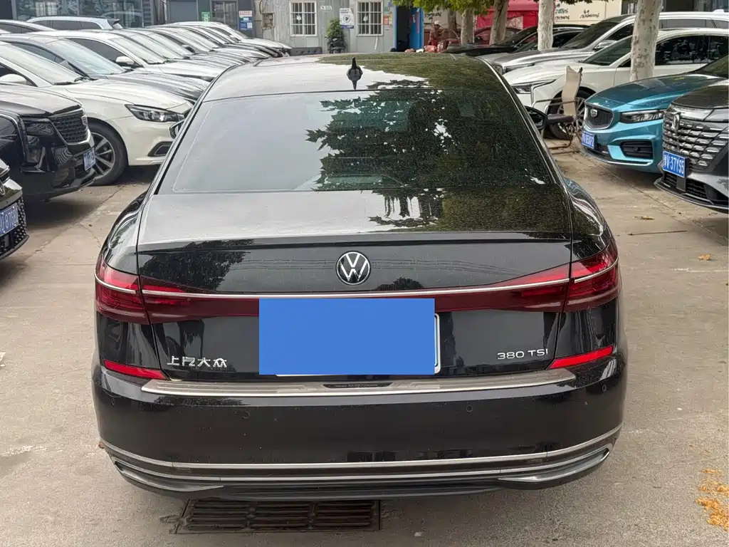 Volkswagen Passat — фото 5