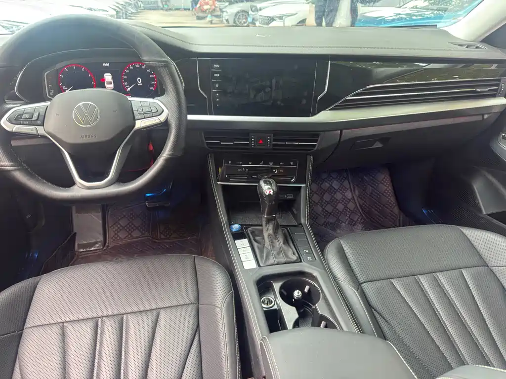 Volkswagen Passat — фото 9