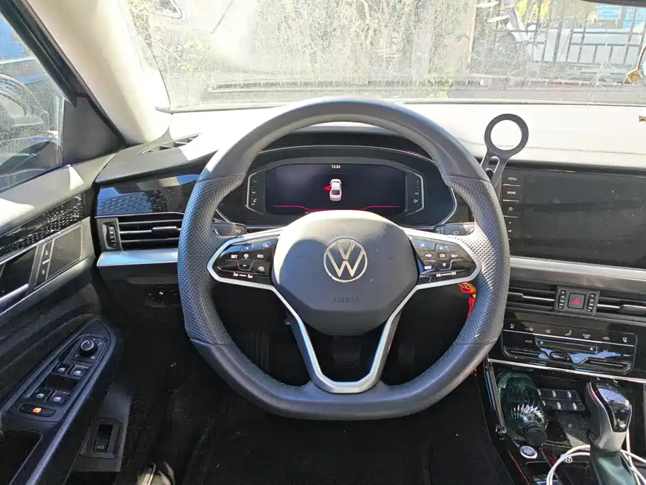 Volkswagen Passat — фото 15