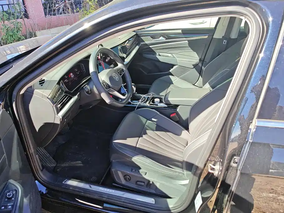 Volkswagen Passat — фото 9