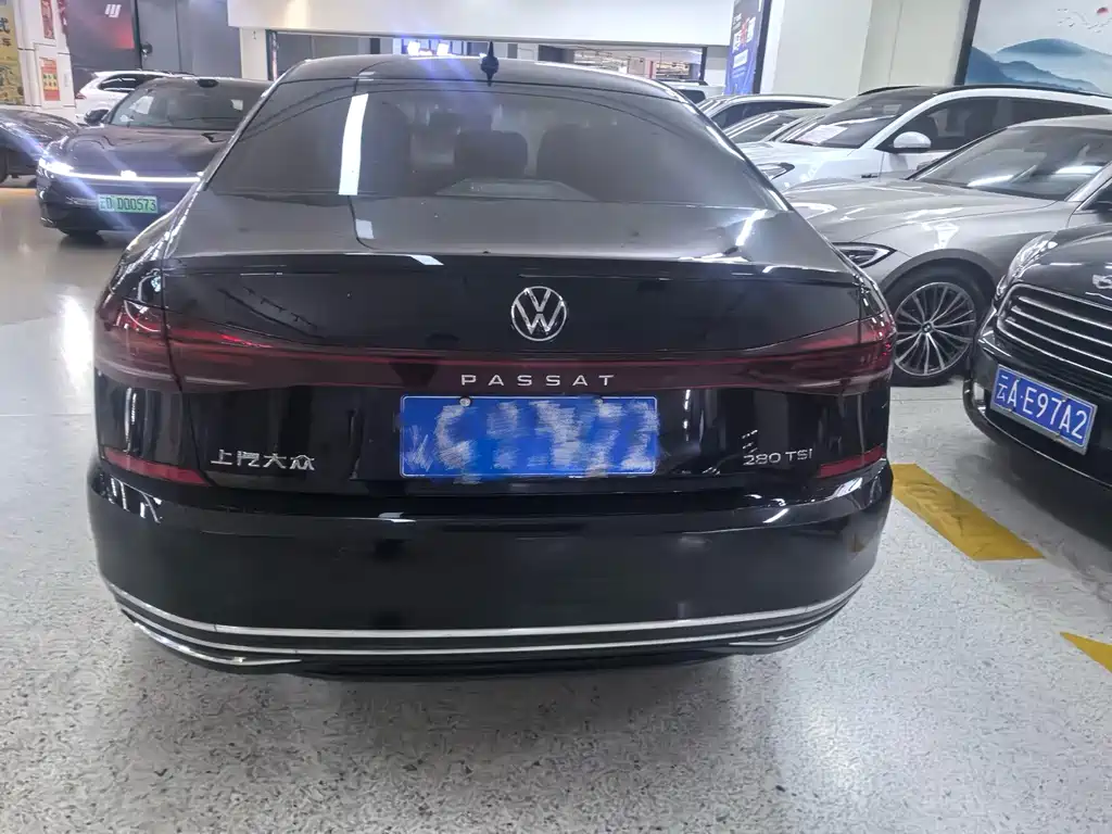 Volkswagen Passat — фото 4