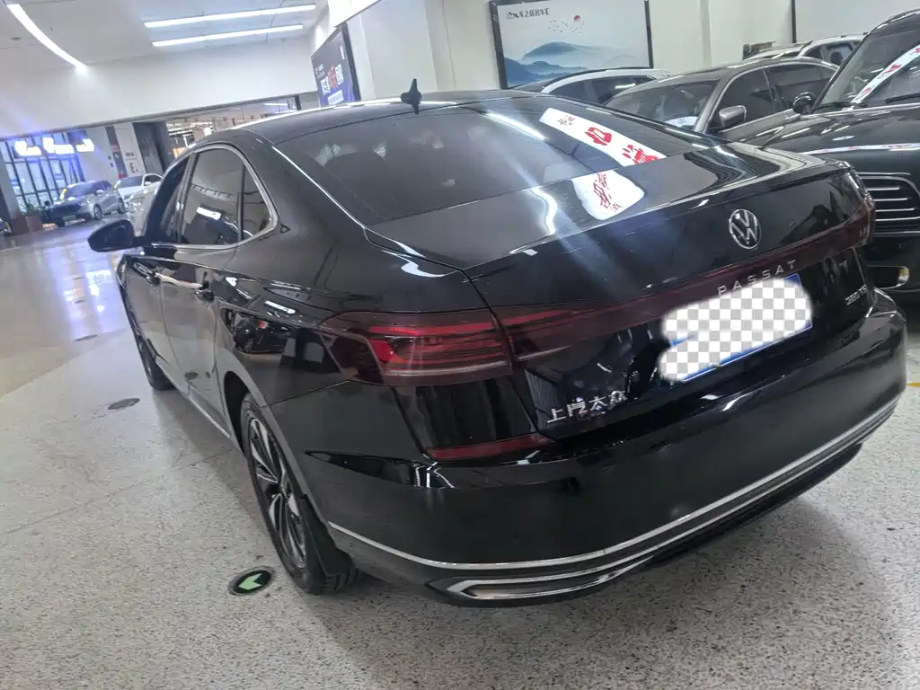 Volkswagen Passat — фото 5