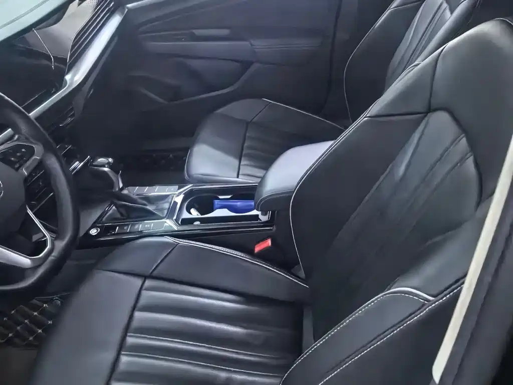 Volkswagen Passat — фото 6