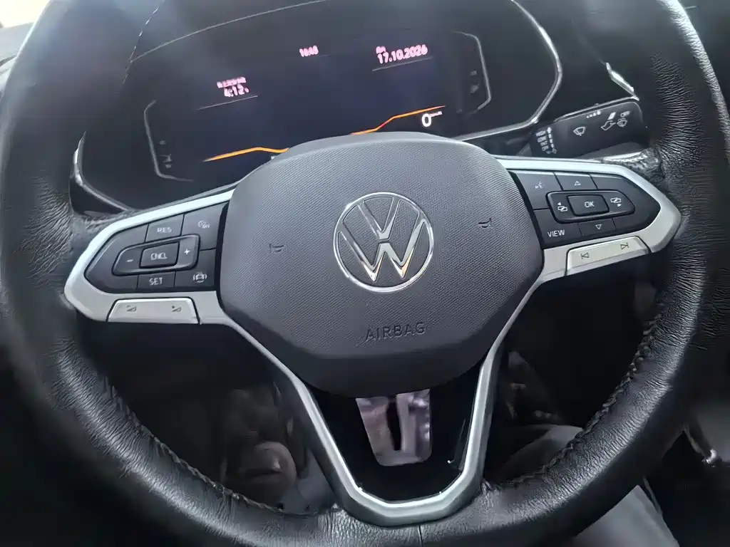 Volkswagen Passat — фото 9