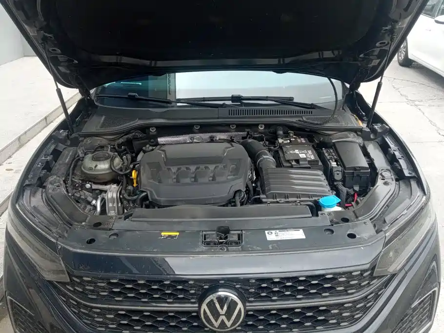 Volkswagen Passat — фото 10