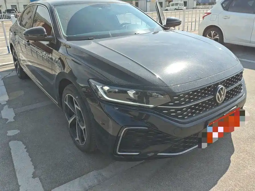 Volkswagen Passat — фото 3
