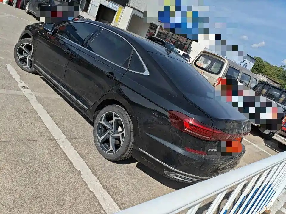 Volkswagen Passat — фото 4