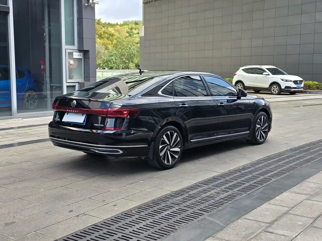 Volkswagen Passat — фото 4