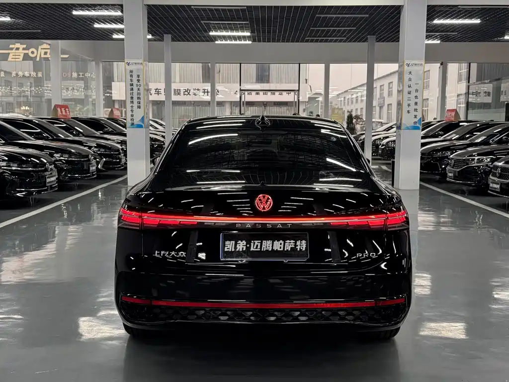Volkswagen Passat — фото 8