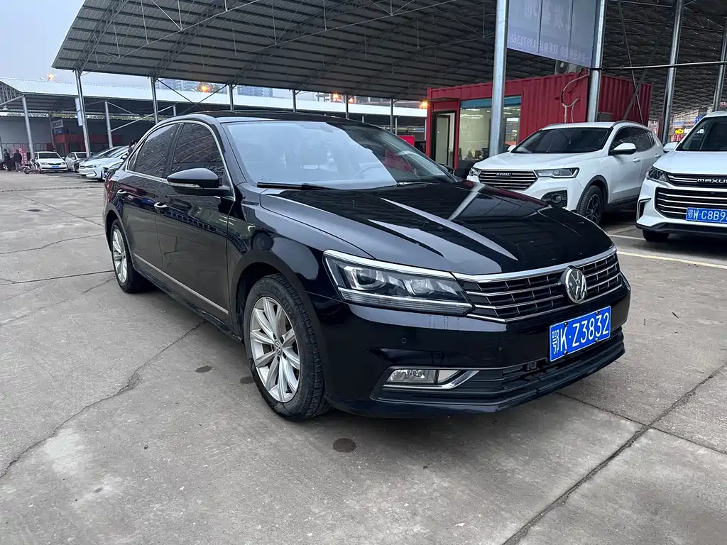 Volkswagen Passat — фото 3