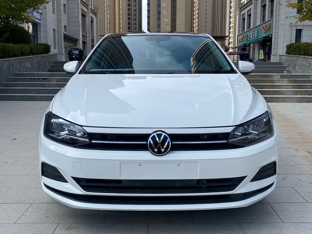 Volkswagen Polo — фото 2