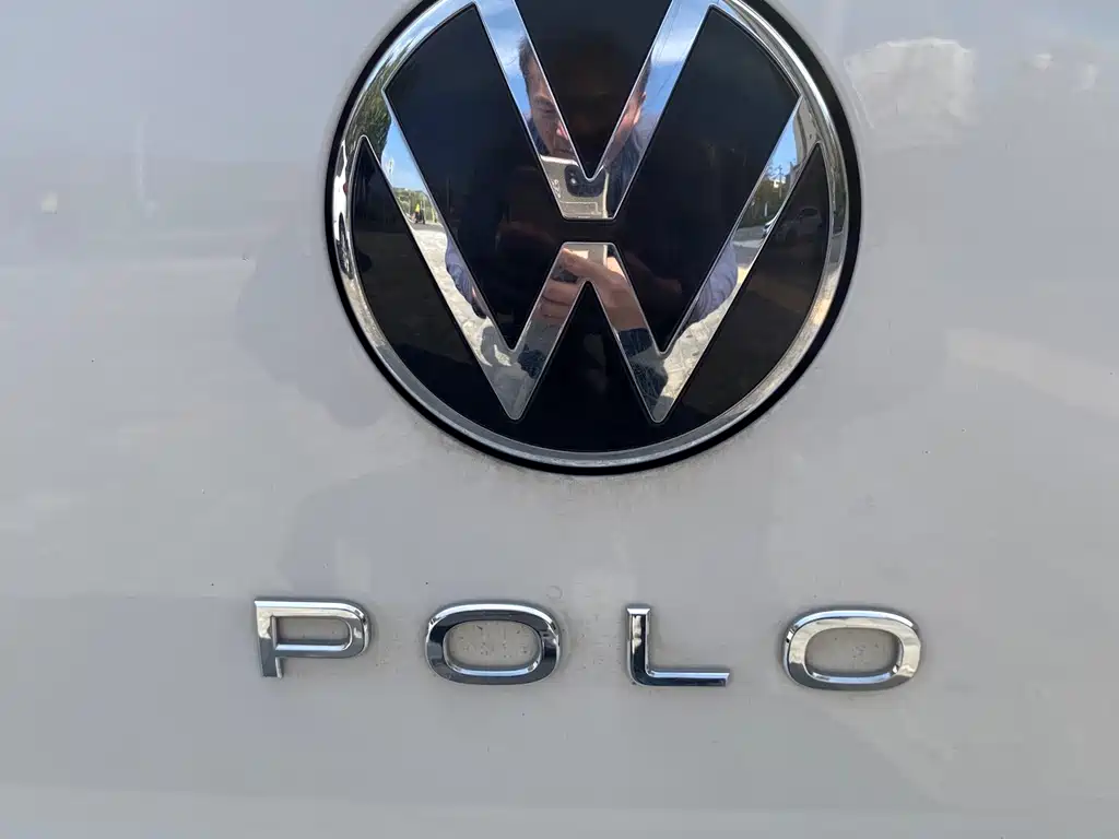 Volkswagen Polo — фото 10