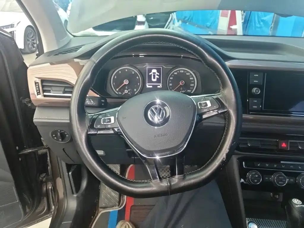 Volkswagen Tharu — фото 10