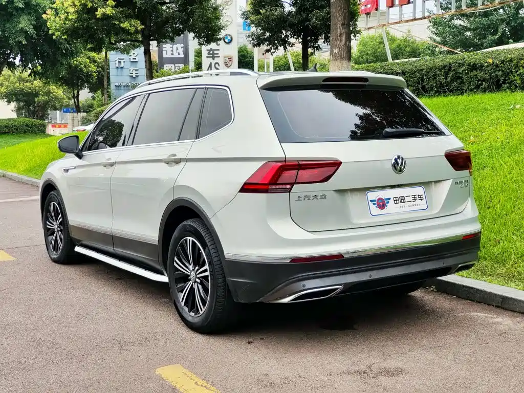 Volkswagen Tiguan L — фото 4