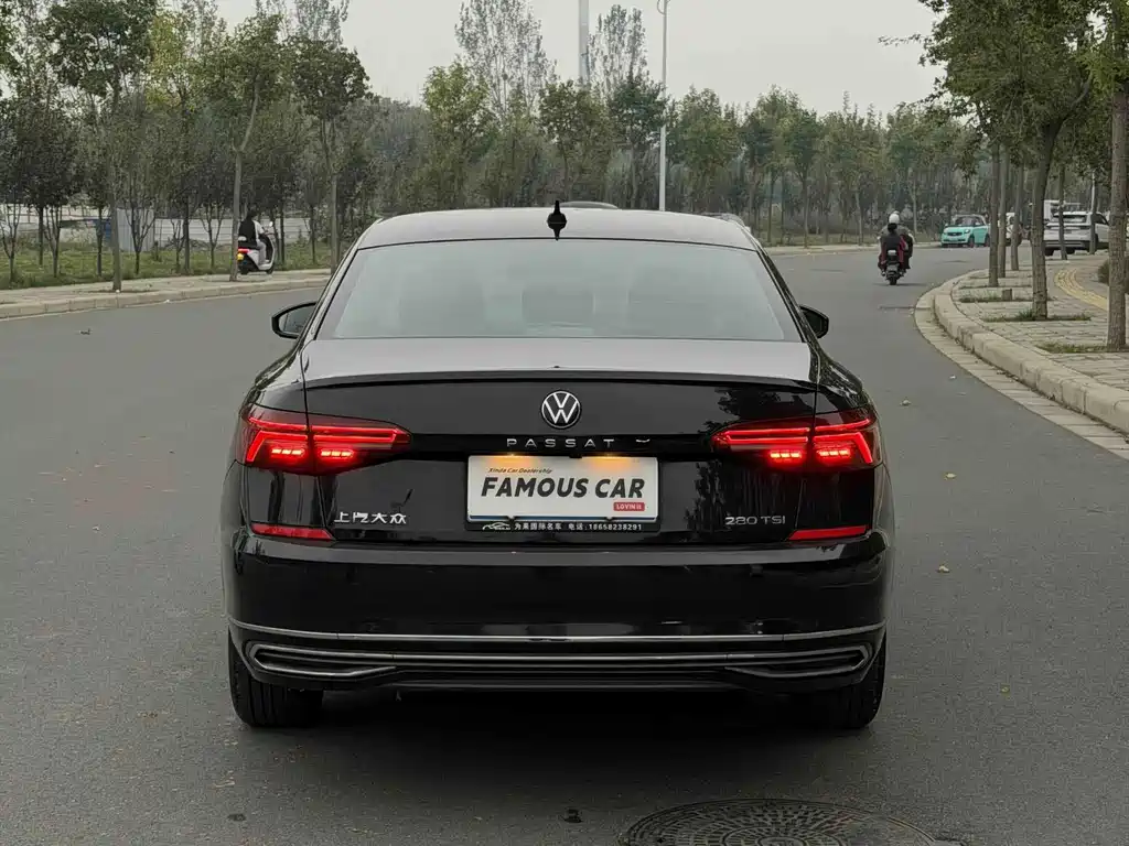 Volkswagen Passat — фото 4