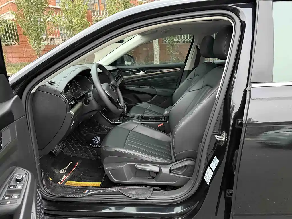 Volkswagen Passat — фото 7