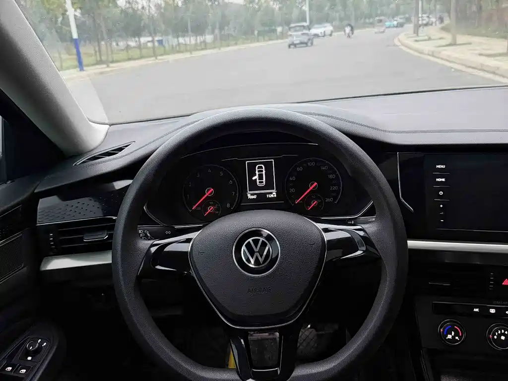 Volkswagen Passat — фото 10