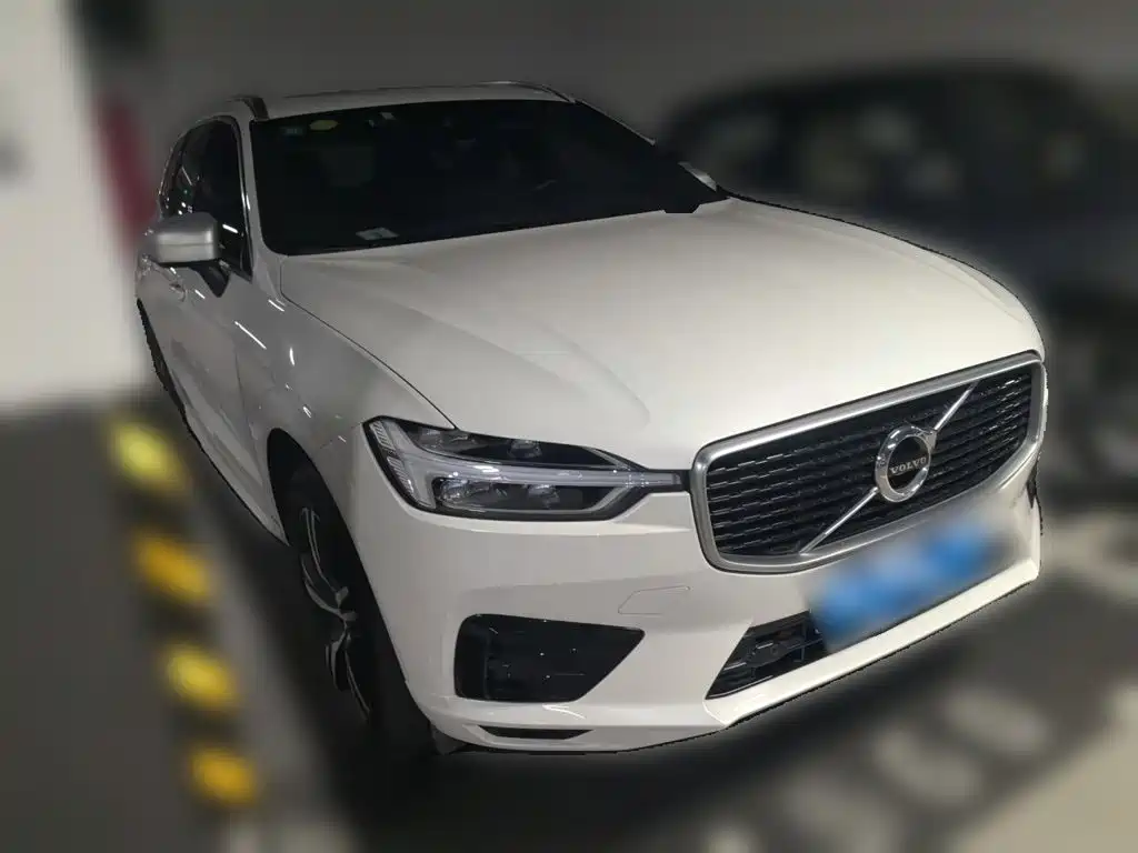 Volvo XC60 — фото 3