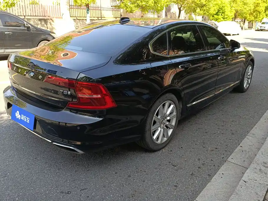 Volvo S90 — фото 3