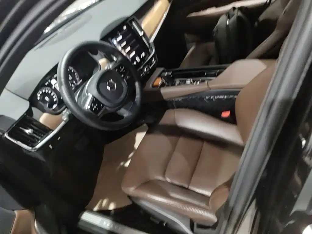 Volvo S90 — фото 14
