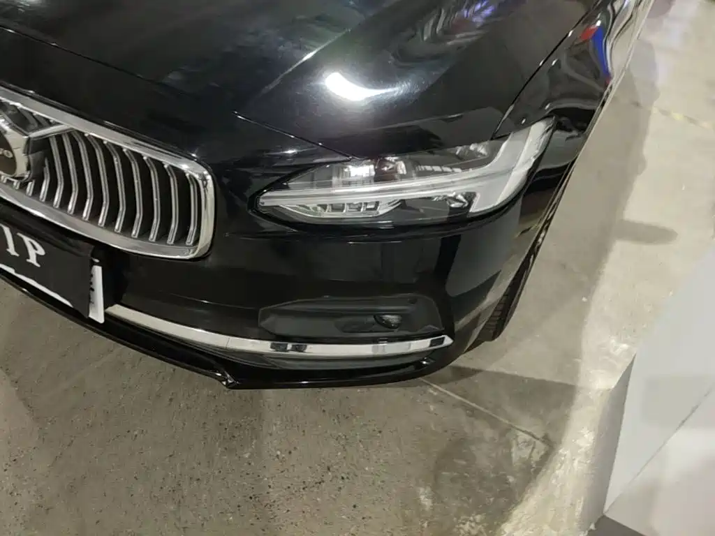 Volvo S90 — фото 23