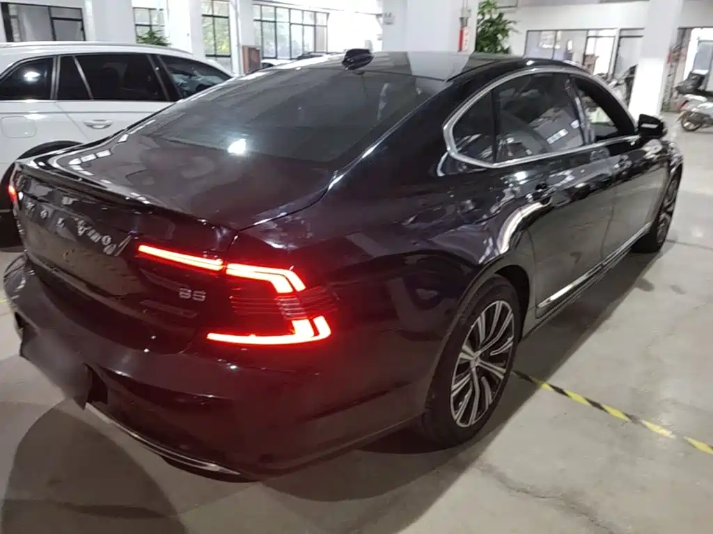 Volvo S90 — фото 6