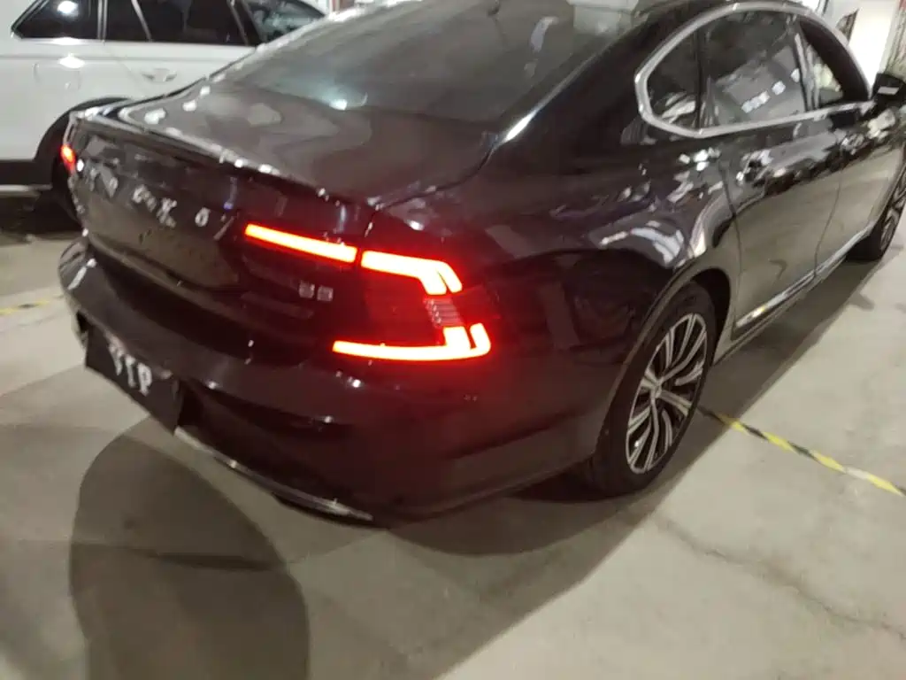 Volvo S90 — фото 7