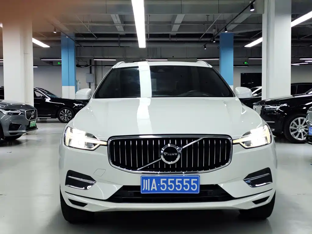 Volvo XC60 — фото 2