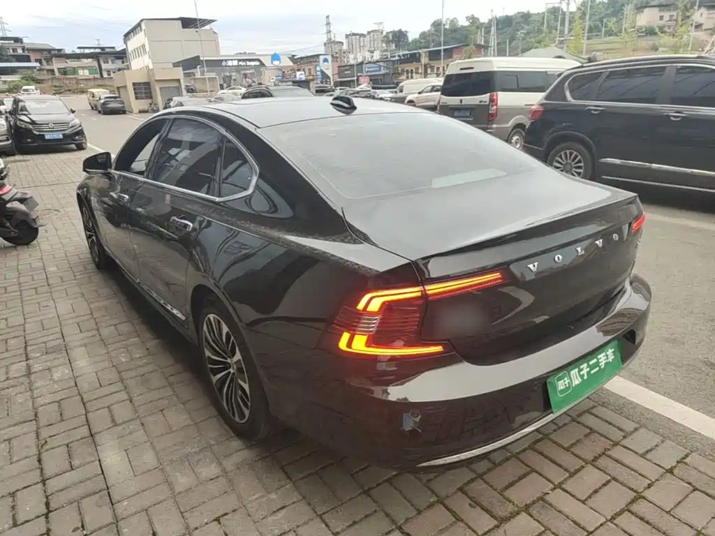 Volvo S90 — фото 4