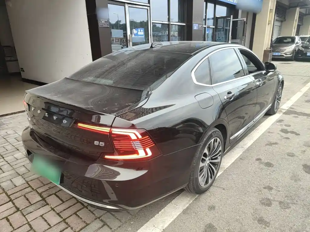 Volvo S90 — фото 6