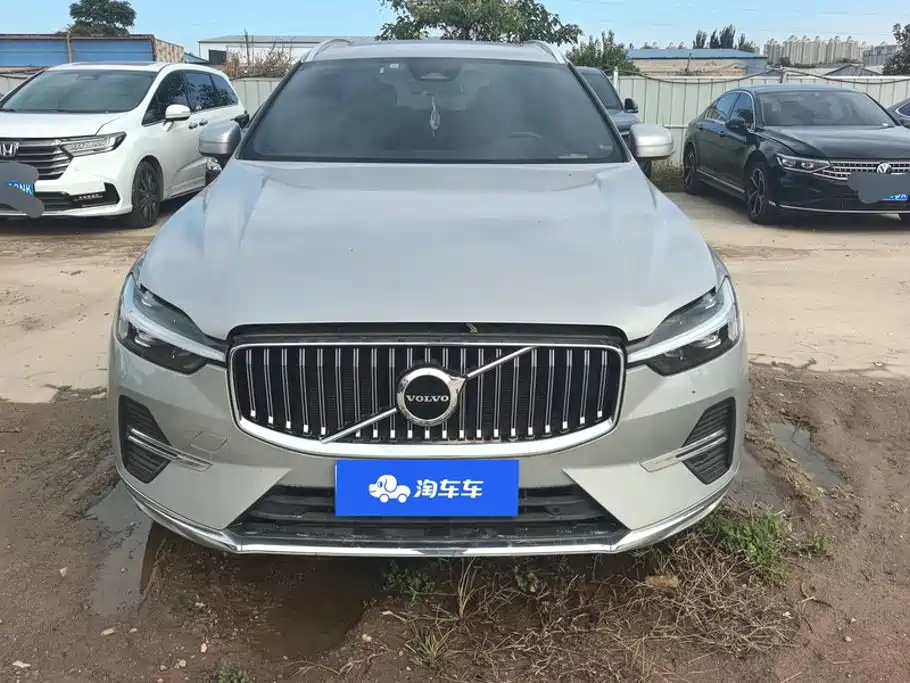 Volvo XC60 — фото 2