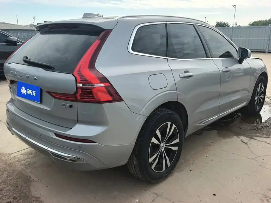 Volvo XC60 — фото 3