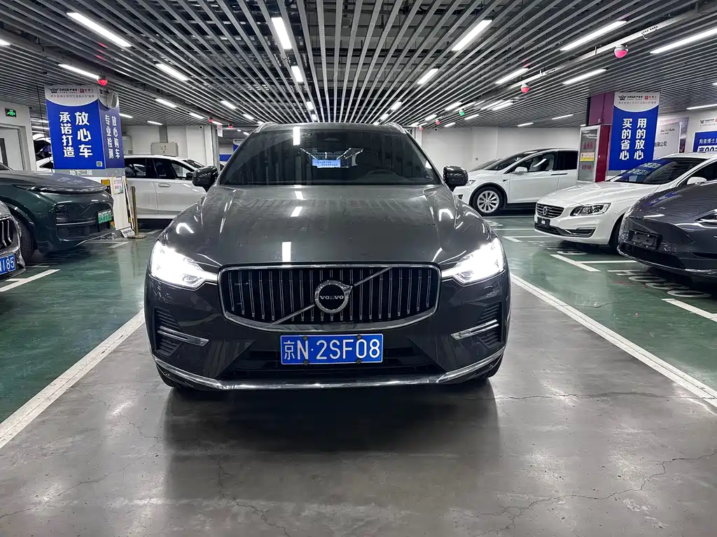 Volvo XC60 — фото 2