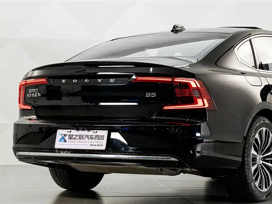 Volvo S90 — фото 7