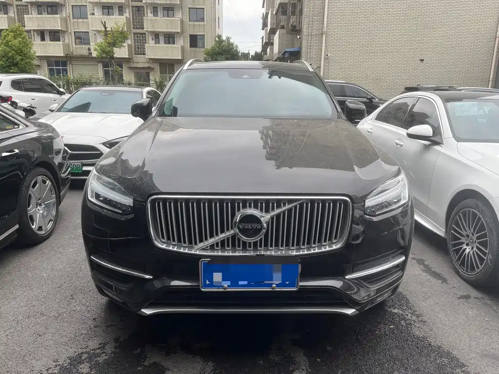 Volvo XC90 — фото 2