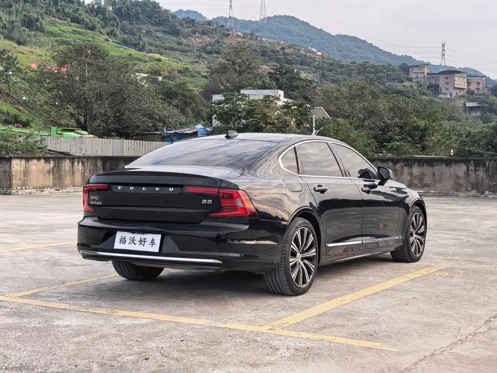 Volvo S90 — фото 14