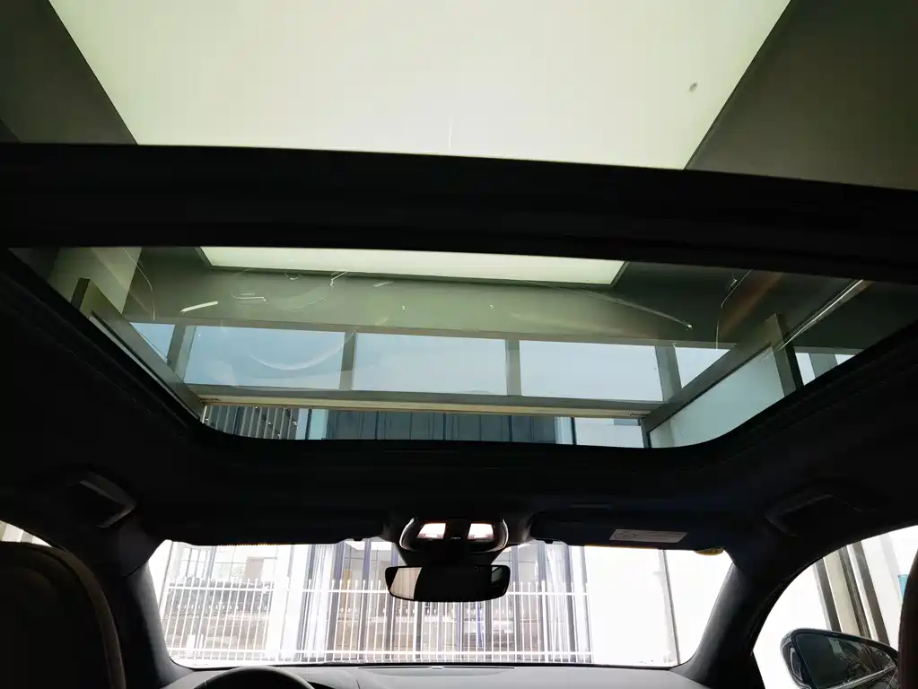 Volvo S90 — фото 10