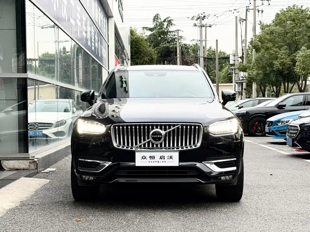 Volvo XC90 — фото 2