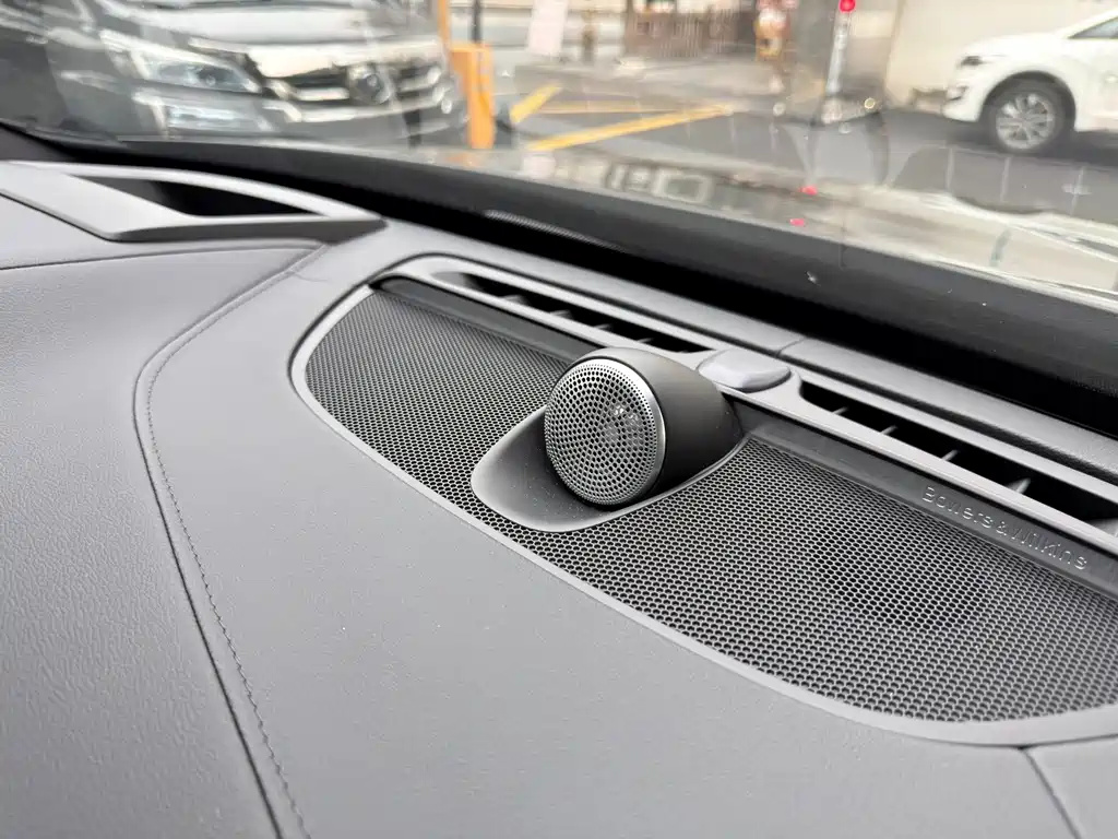Volvo XC90 — фото 18
