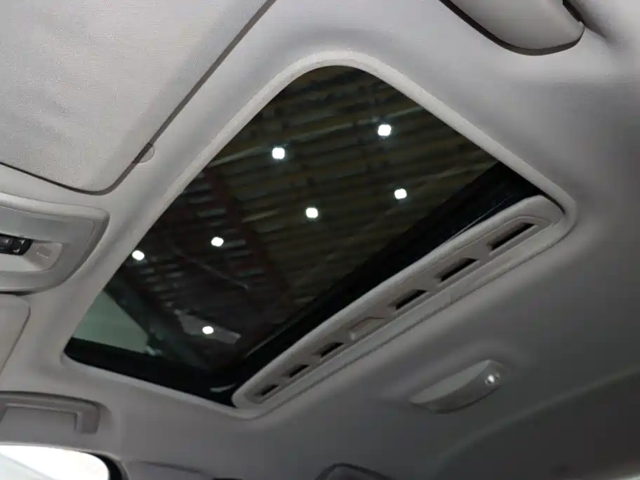 Volvo S60 — фото 16
