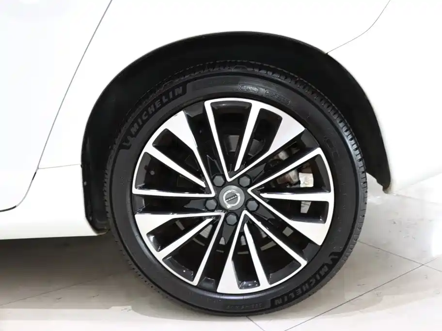Volvo S60 — фото 20