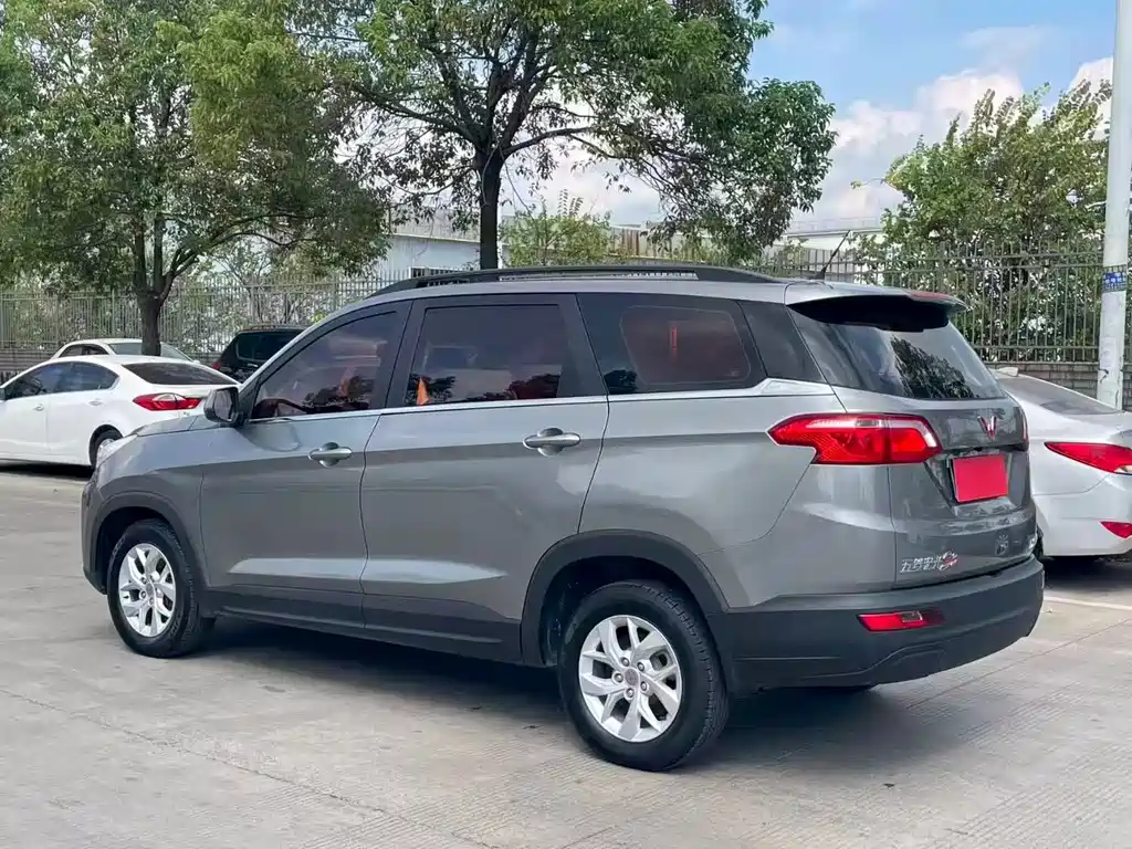 Wuling Hongguang S3 — фото 7