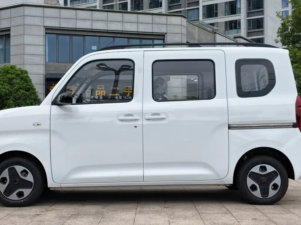 Wuling Zhiguang EV — фото 3