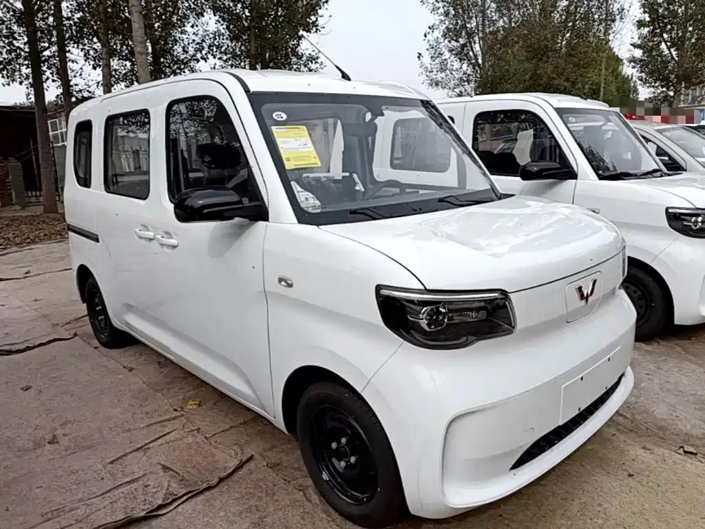 Wuling Zhiguang EV — фото 3